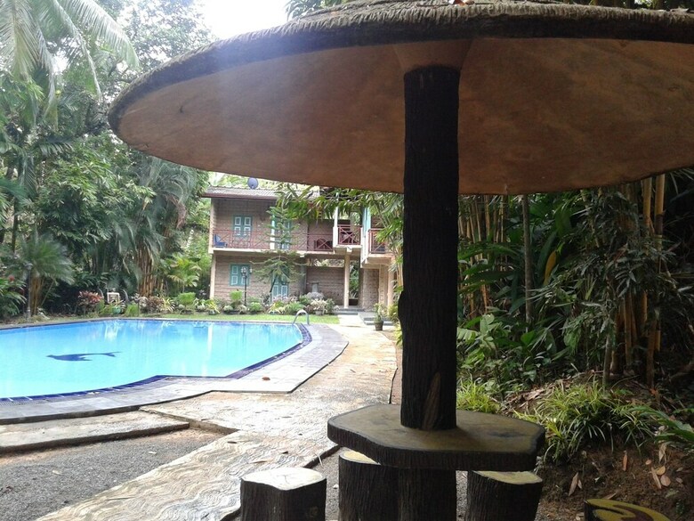 Hotel Hareesha Holiday Resort