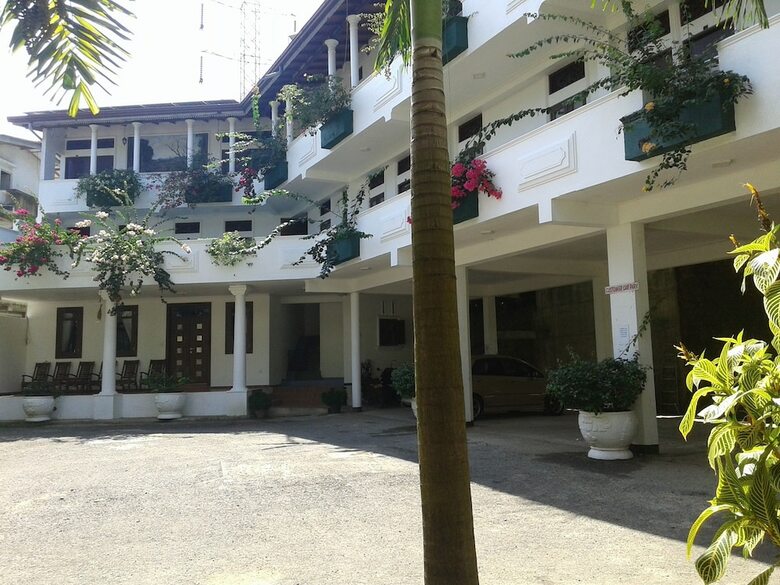 Hotel Hareesha Holiday Resort