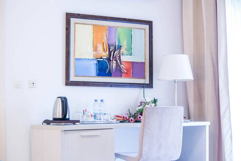Conciergerie Hotel White House