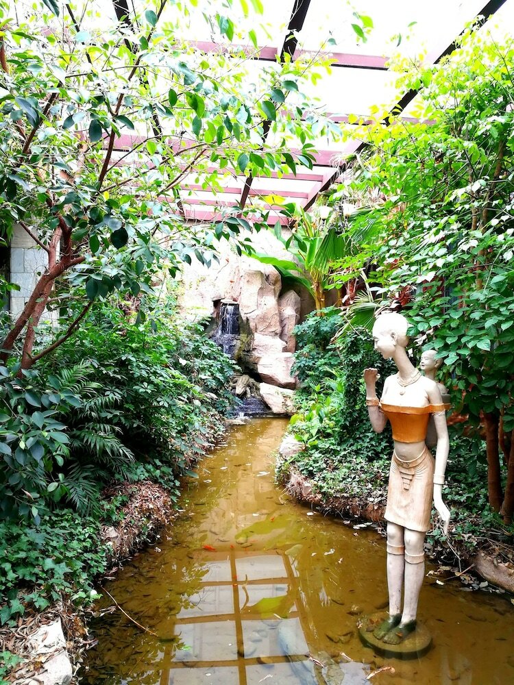Nanjing John Garden Hotel