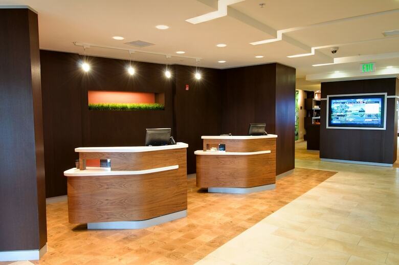 Hotel Courtyard Marriott Waldorf