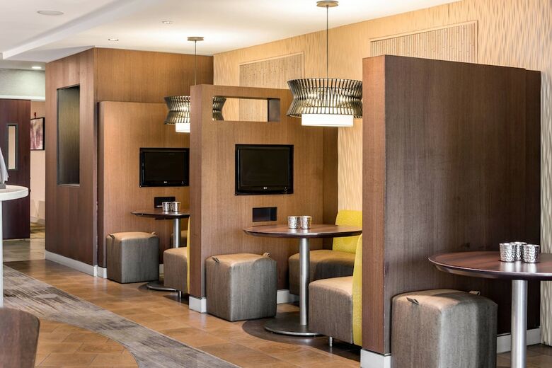 Hotel Courtyard Marriott Waldorf