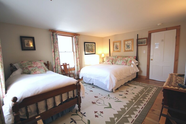 Bed & Breakfast Highland Lake Inn