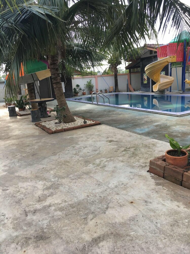 Hotel P & P Resort
