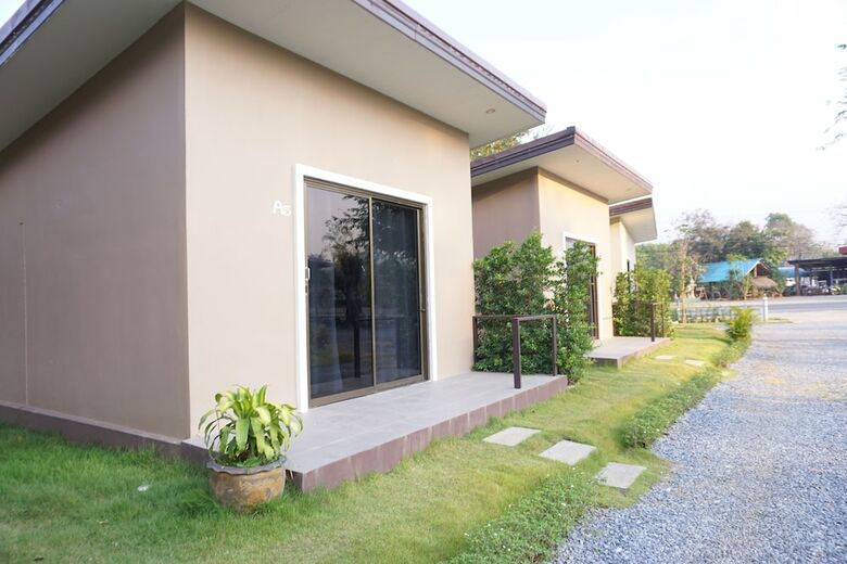 Hotel Ratchanee Resort Ban Rai