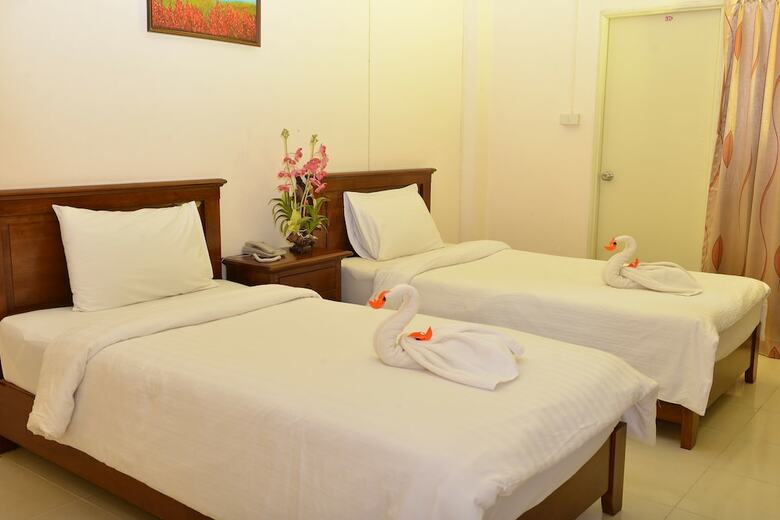 Hotel Phuranya Resort