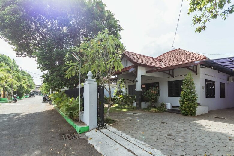 Bed & Breakfast Ndalem Sarengat