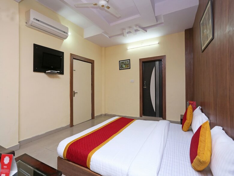 Oyo 9558 Hotel Chhavi Holidays