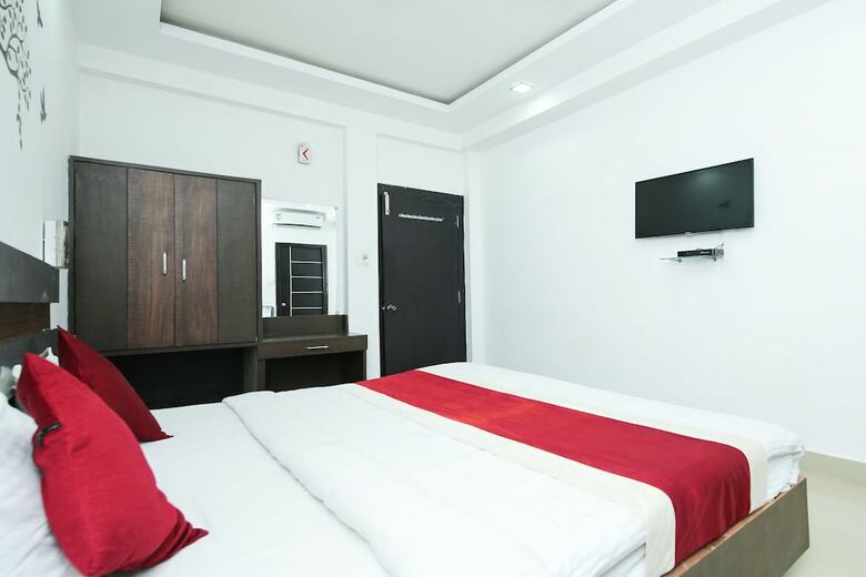 Oyo 3603 White Pearl Hotel