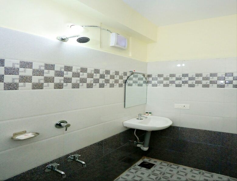 Hotel Oyo 10149 Noor Residency