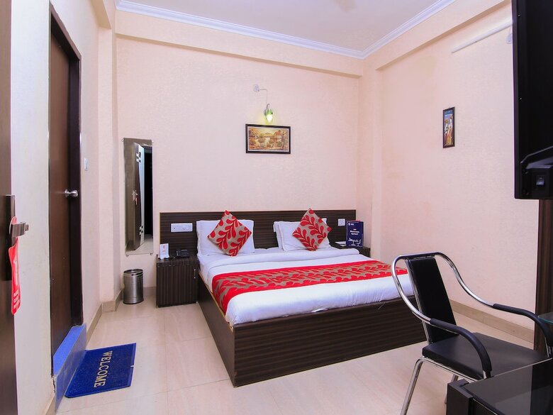 Hotel Oyo 8243 Climat Inn