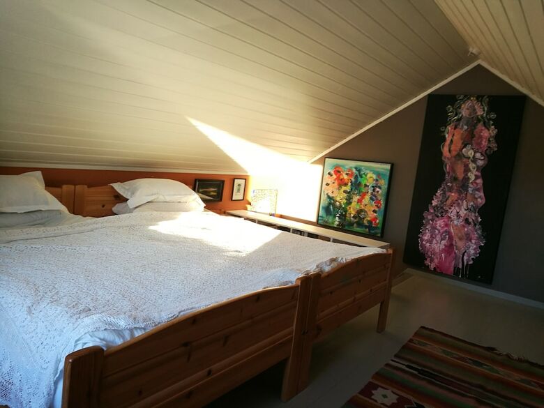 B� Art Studio