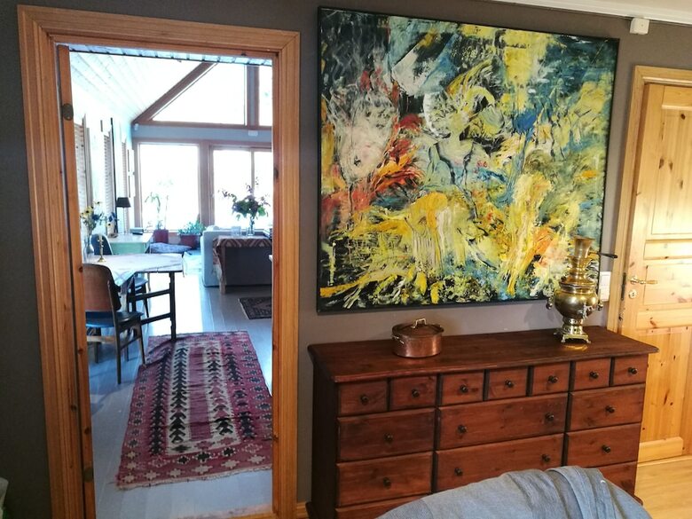B� Art Studio