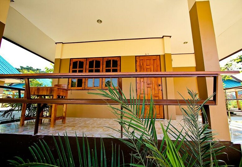 Hotel Waleekarn Resort