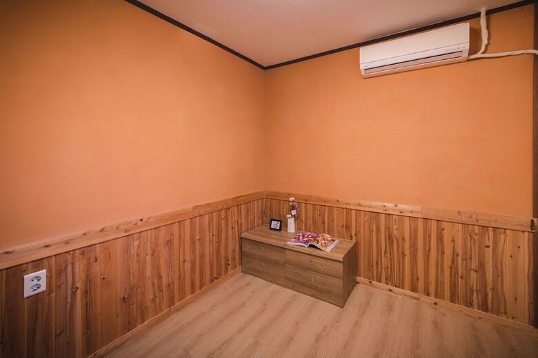Pension Namchon Full House
