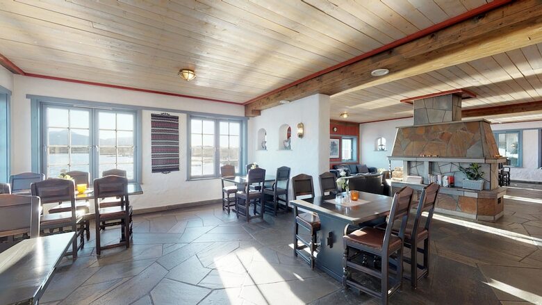 Hustadvika Gjestehus - By Classic Norway Hotels