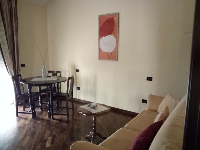 Hotel Tavernola Locanda Di Campagna