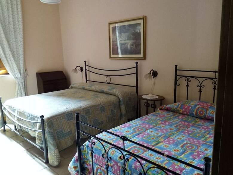 Hotel Tavernola Locanda Di Campagna