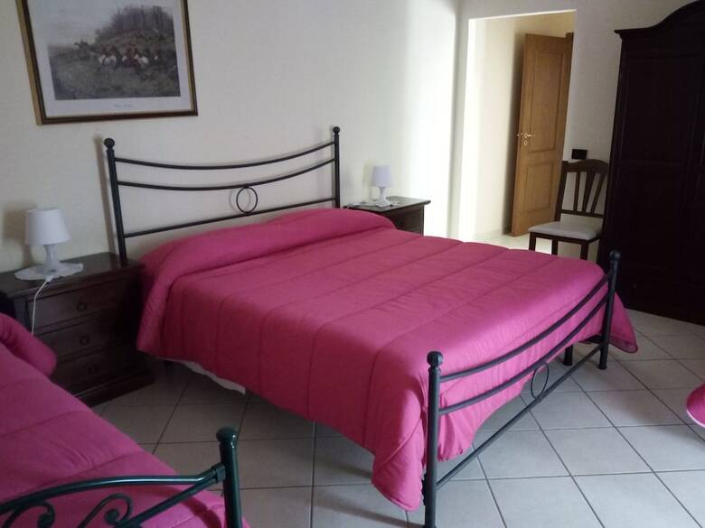 Hotel Tavernola Locanda Di Campagna