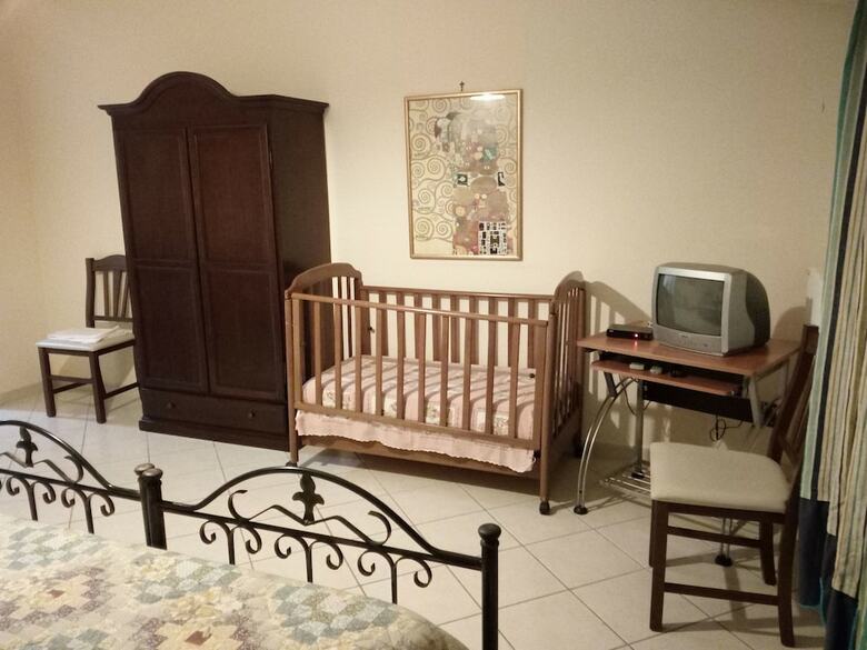 Hotel Tavernola Locanda Di Campagna