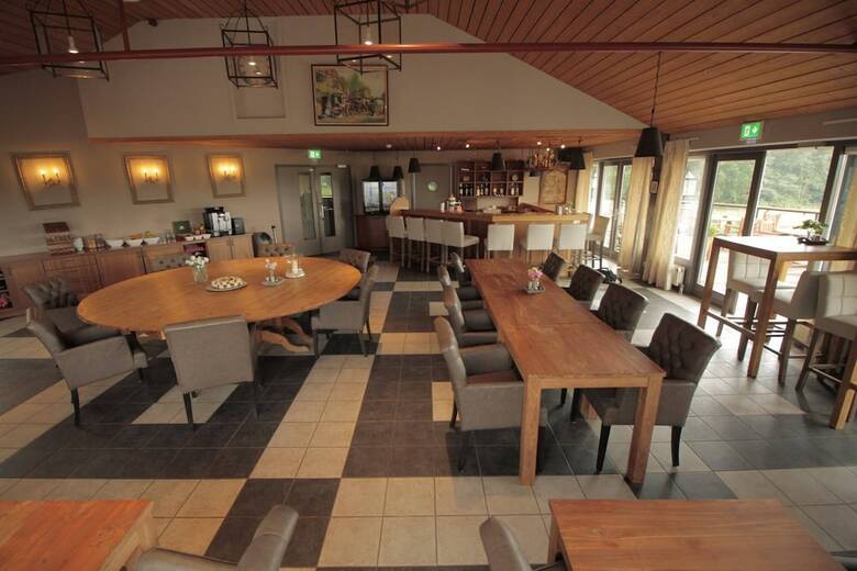Human & Horse Hotel