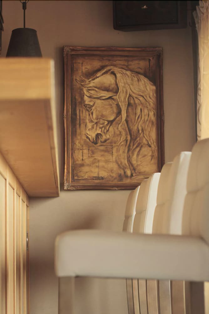 Human & Horse Hotel