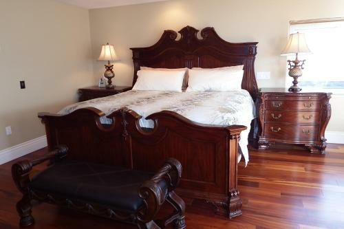 Beach Ave Castle Luxury Vacation Rental