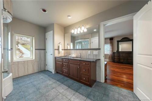 Beach Ave Castle Luxury Vacation Rental