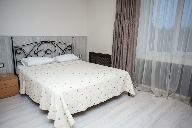 Hotel Podvorie
