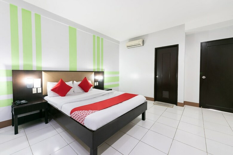 Oyo 176 Bliss Hotel