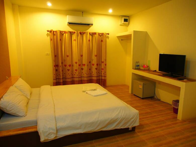 Hotel Aiyara Garden Resort