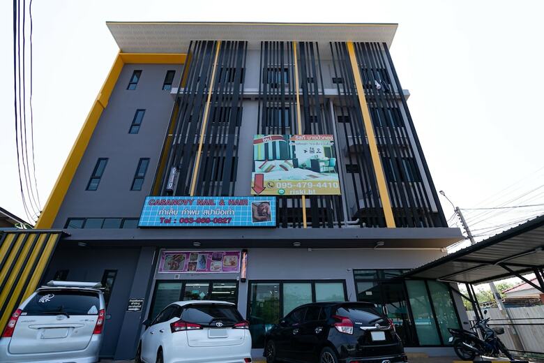 Hotel Riski Residence Bangbuathong