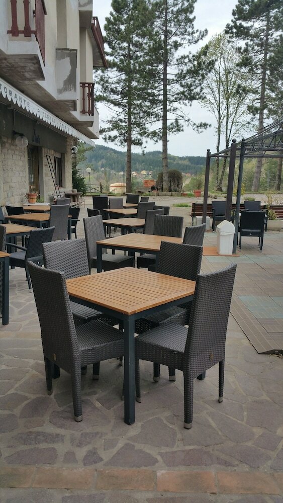 Hotel Ristorante Miramonti