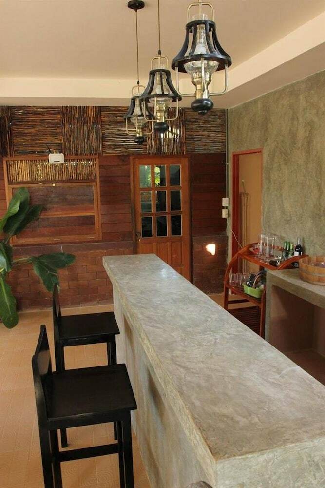Hotel Suchanaree At Leam Ngop