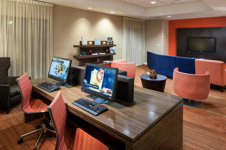 Hotel Courtyard By Marriott Jackson