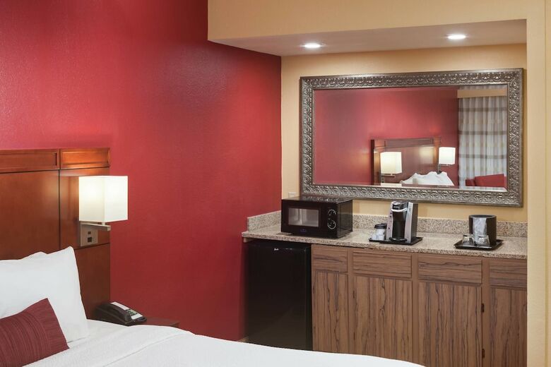Hotel Courtyard By Marriott Jackson