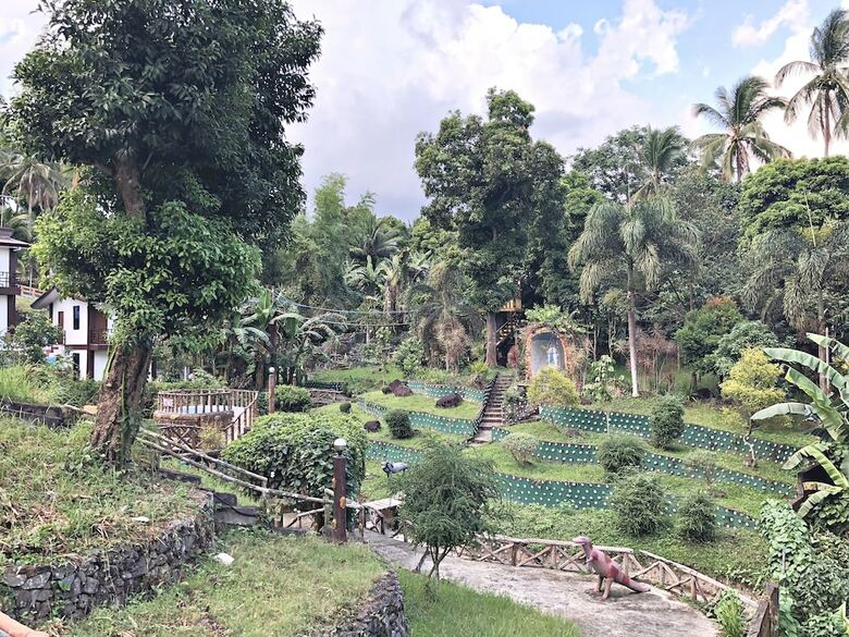 Hotel Mt. Maculot View Resort