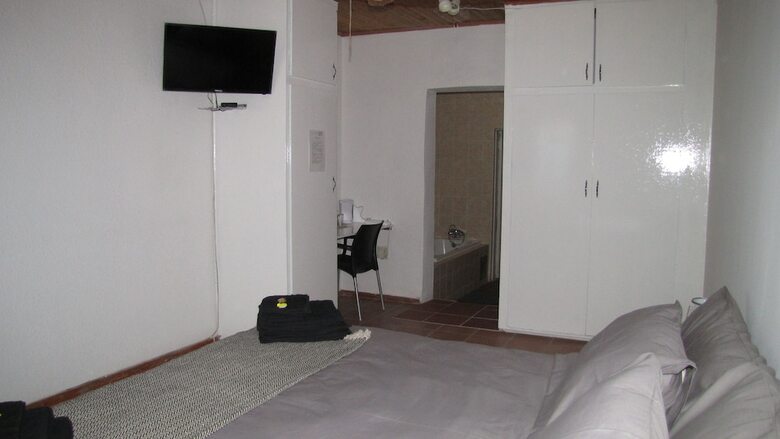 Posada Inn-finity Empire