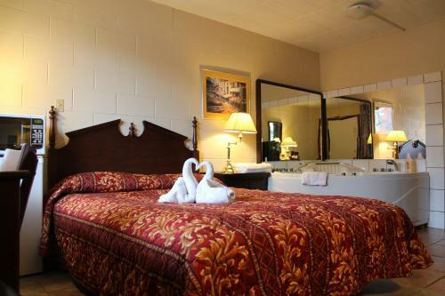 Motel Ritz Inn Niagara & Wedding Chapel
