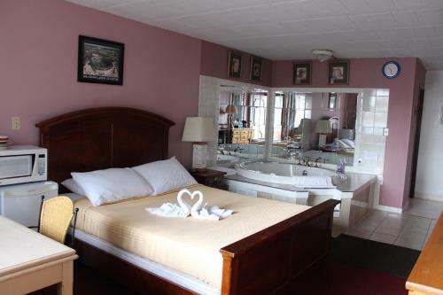 Motel Ritz Inn Niagara & Wedding Chapel