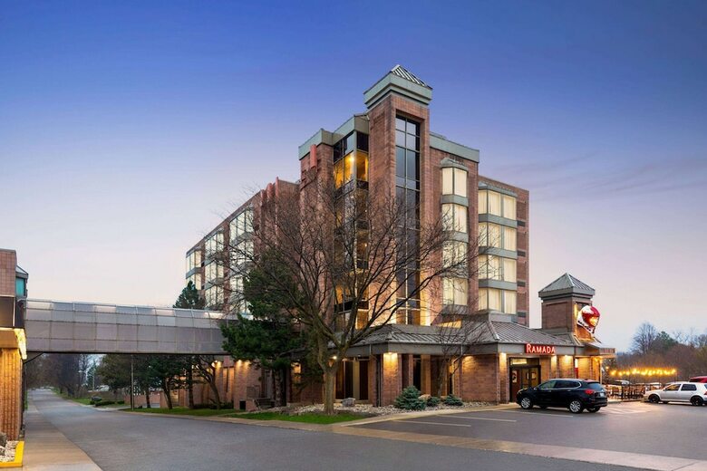 Ramada Plaza Niagara Falls Hotel