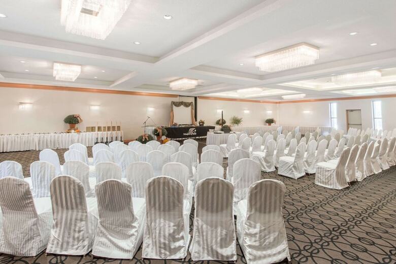 Ramada Plaza Niagara Falls Hotel