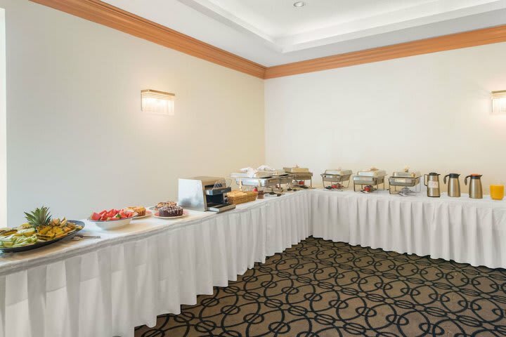 Ramada Plaza Niagara Falls Hotel