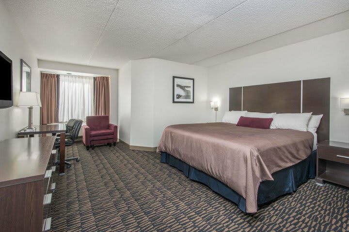 Ramada Plaza Niagara Falls Hotel