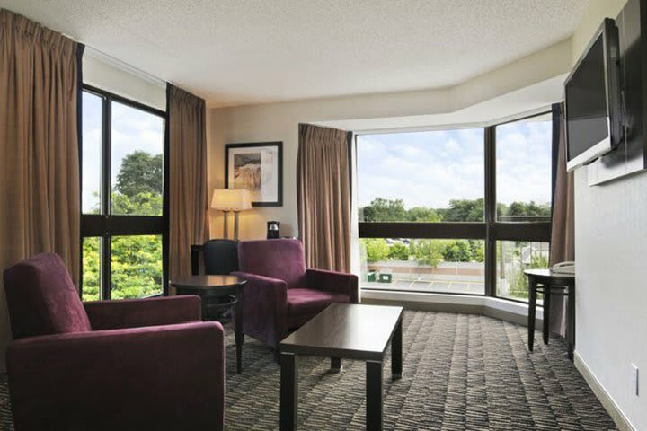Ramada Plaza Niagara Falls Hotel