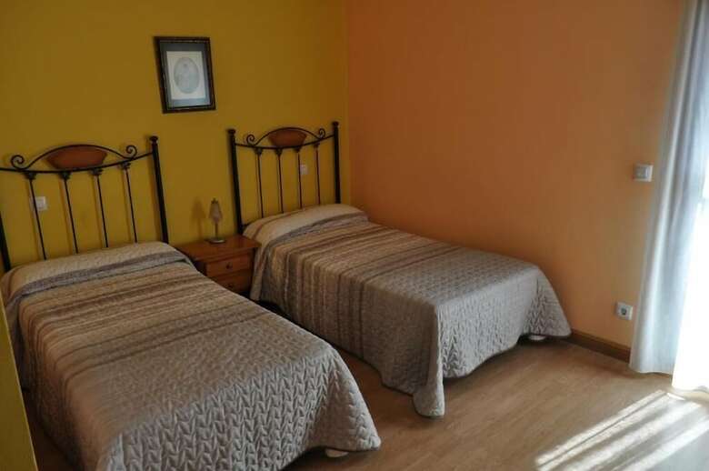 Hotel Puente De Piedra