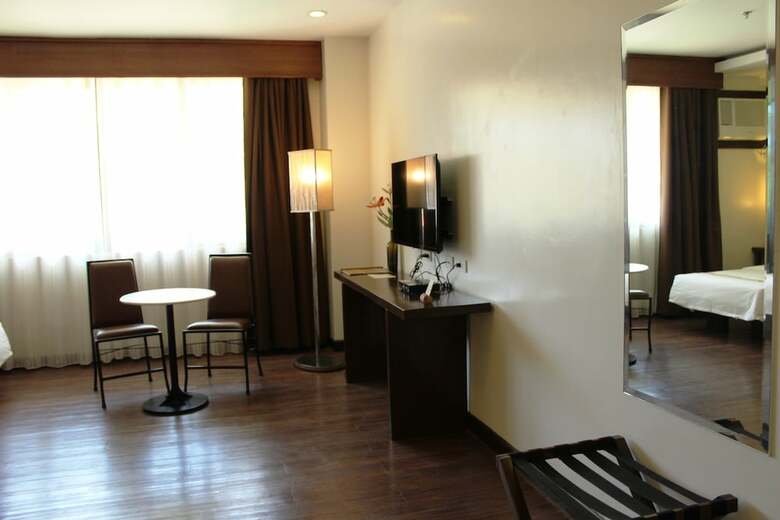 Hotel Nature's Village Resort