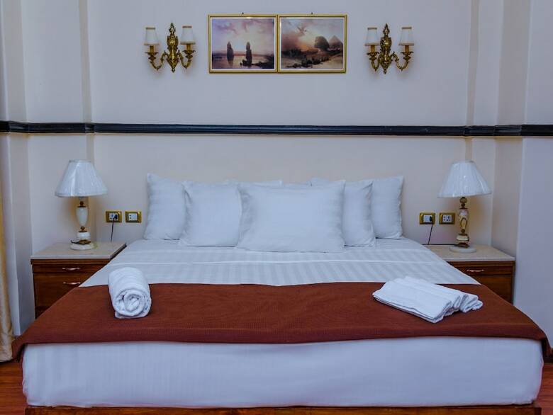 Chic Apartment  In The Heart Of Cairo