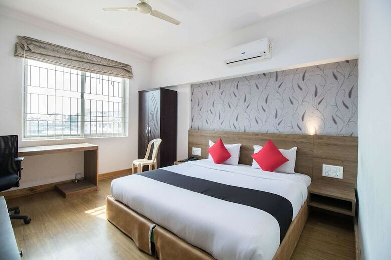 Hotel Oyo 11959 Seven Olives