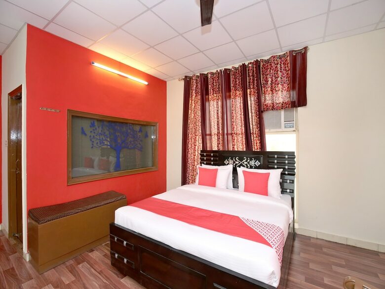 Hotel Oyo 12871 Rehan Basera